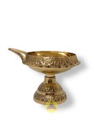 Lakshmi gubera vilakku Lakshmi gubera vilakku