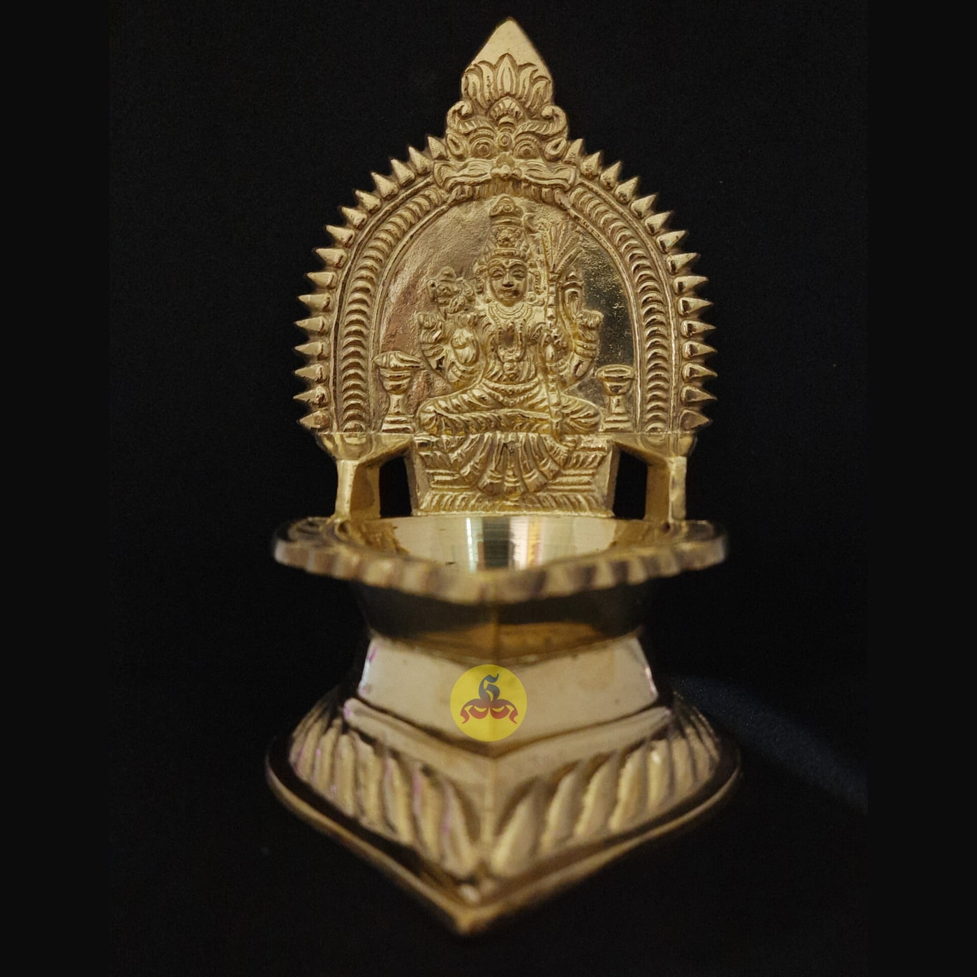 Kamakshi deepam online brass sales