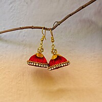 Jhumka earring